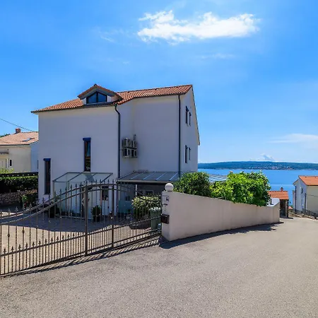 아파트 Mit Tollem Pool Nur 100 Meter Zum *